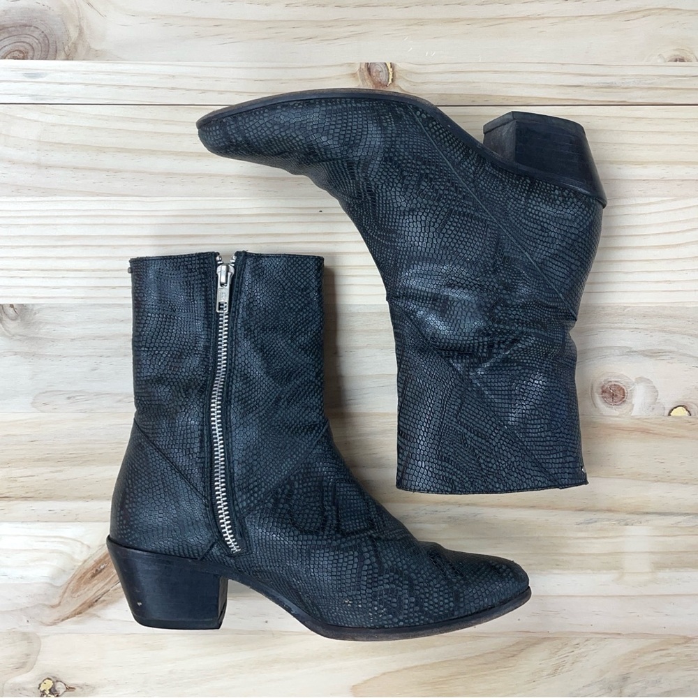 Cartel Black and Charcoal Snake Print Leather Ankle Boots - Sz 7
